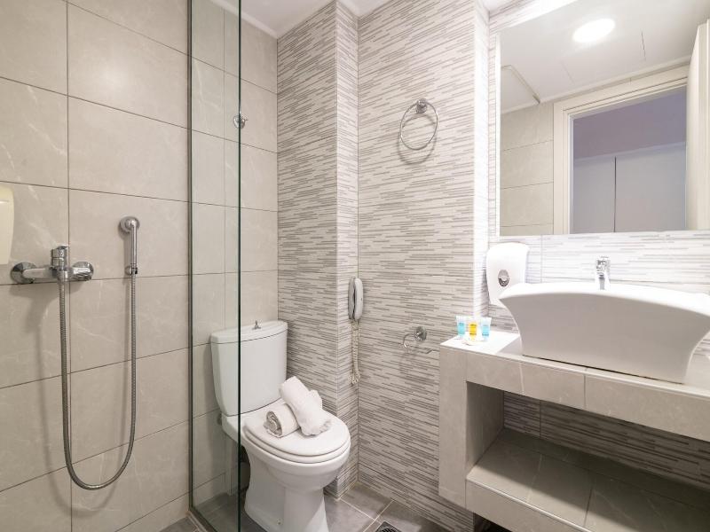 Varres Hotel image