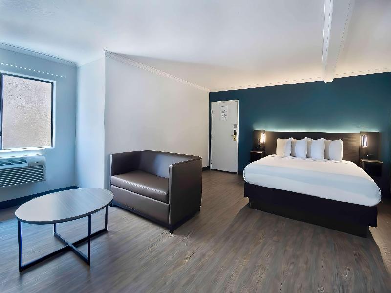 Studio 6 Suites Lawndale, Ca – South Bay image