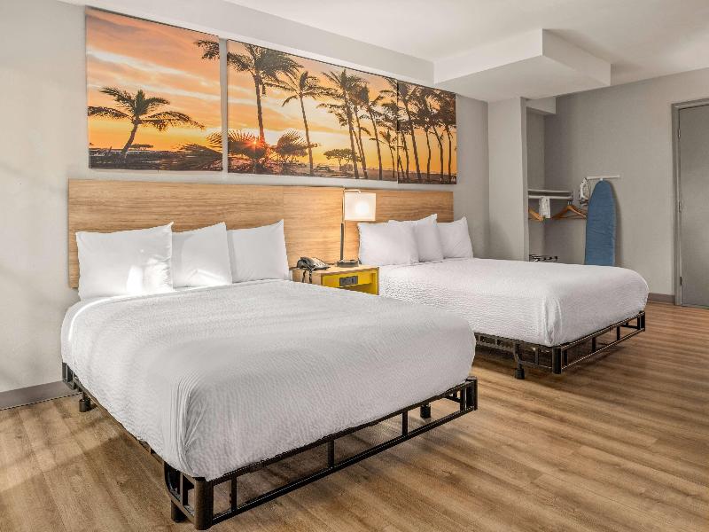 Days Inn & Suites By Wyndham Artesia image