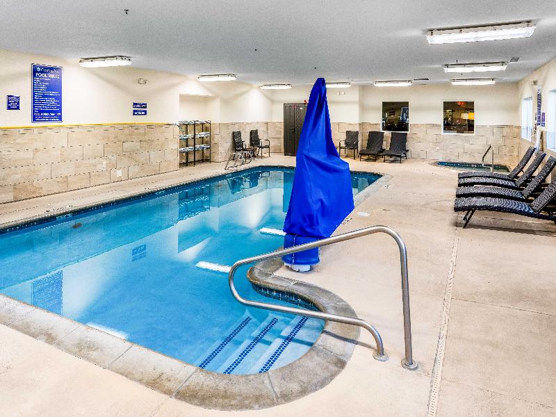 Crystal Inn Hotel & Suites West Valley image