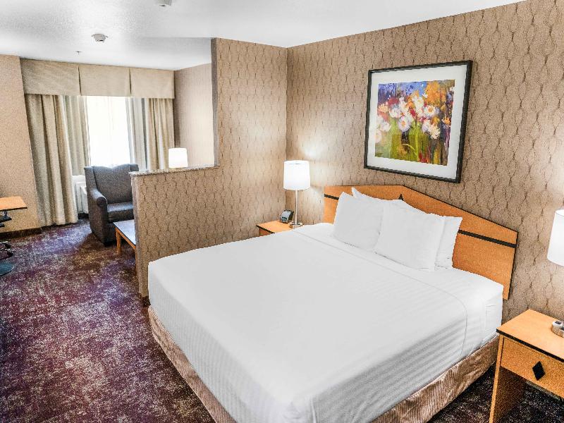 Crystal Inn Hotel & Suites West Valley image
