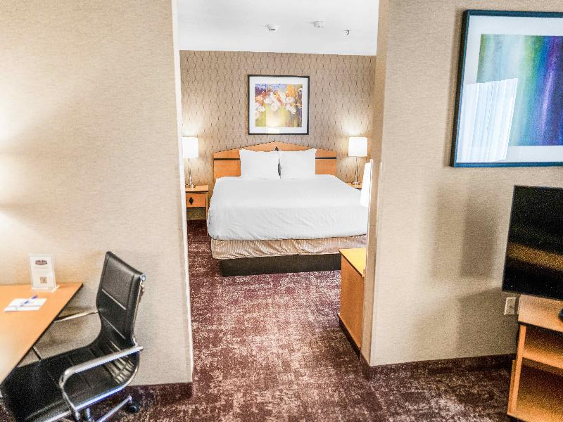 Crystal Inn Hotel & Suites West Valley image