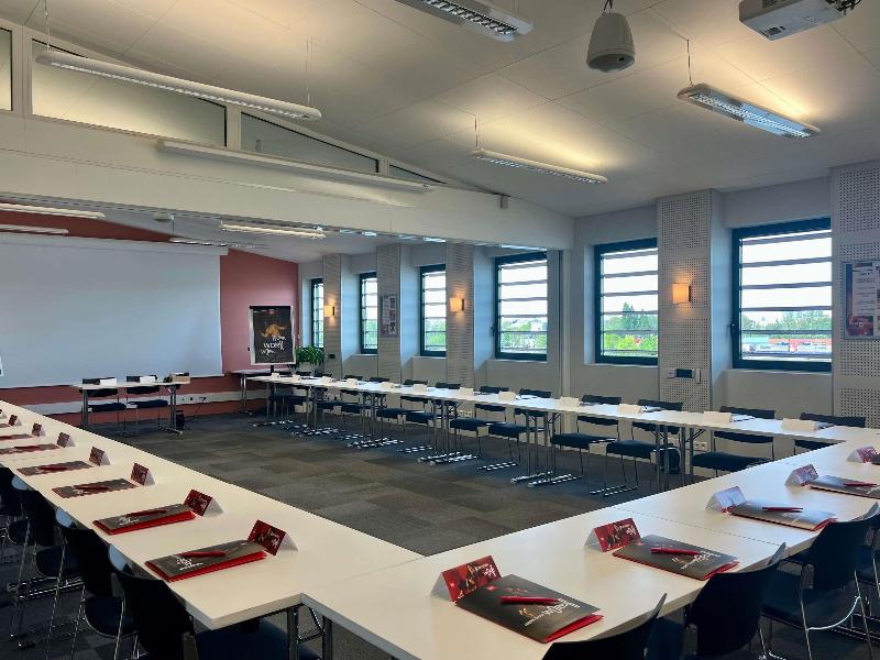 Ibis Lyon Sud Oullins image