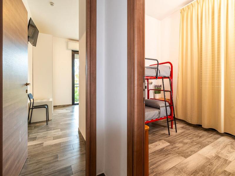 Vinsea Hotel image