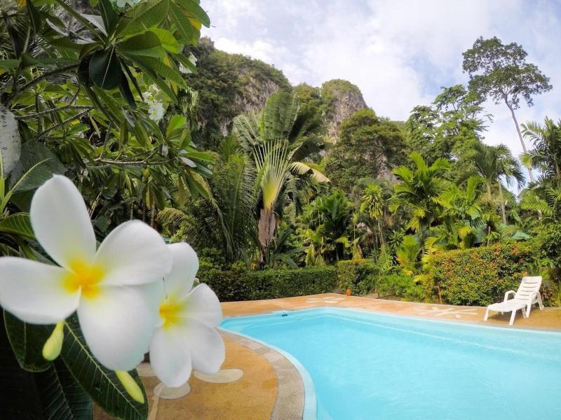 Vipa Tropical Resort image