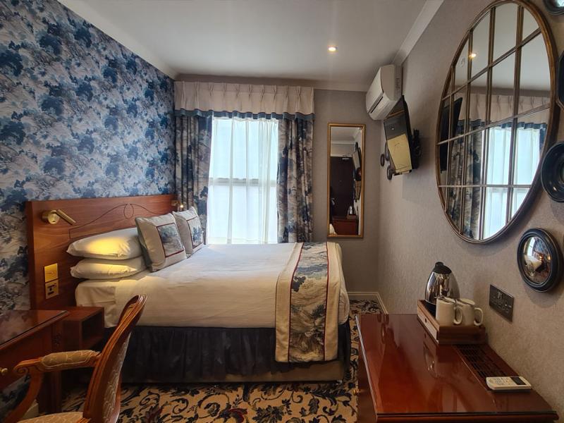 London Lodge Hotel image