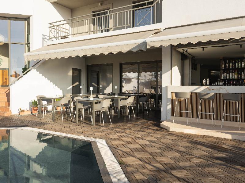 Bella Vista Hotel image