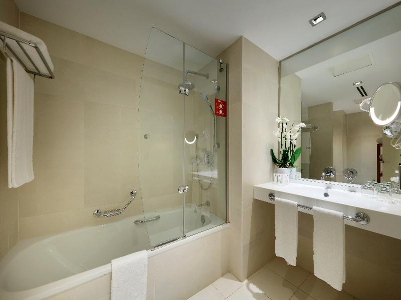 Exe Estepona Thalasso & SPA image