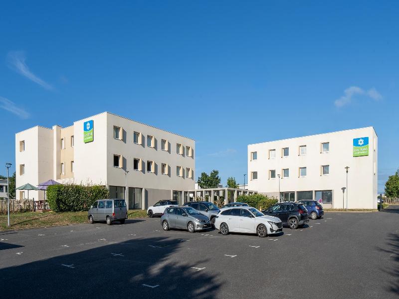 Sure Hotel by Best Western Guerande image