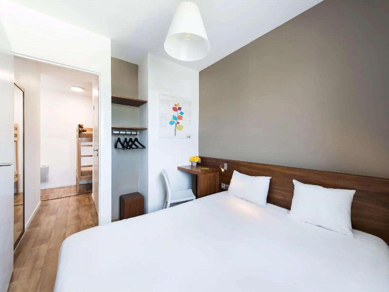 Sure Hotel by Best Western Guerande image