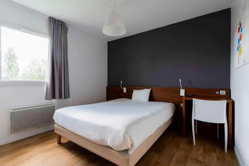 Sure Hotel by Best Western Guerande image