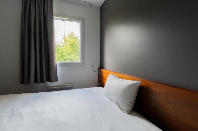 Sure Hotel by Best Western Guerande image