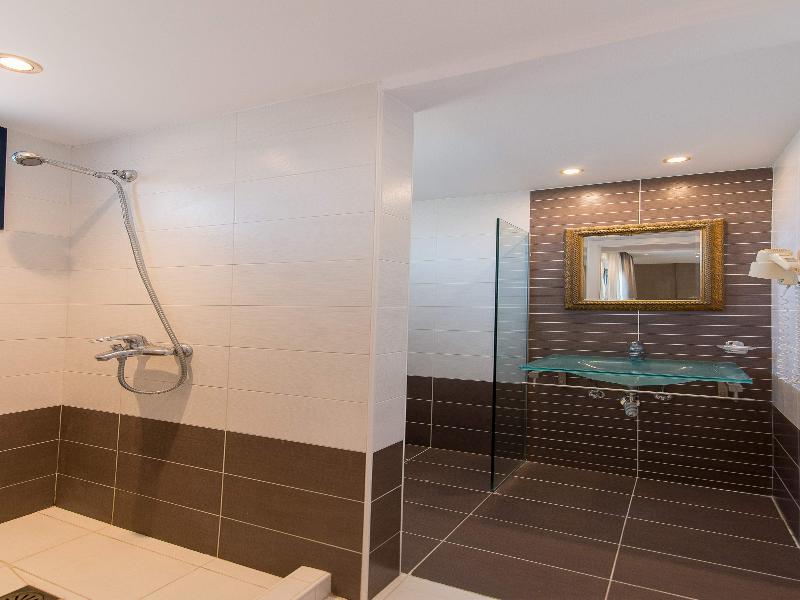 NAMI HOTEL & SUITES image