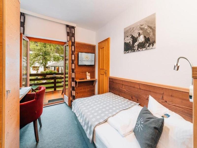 Alpensonne Hotel image