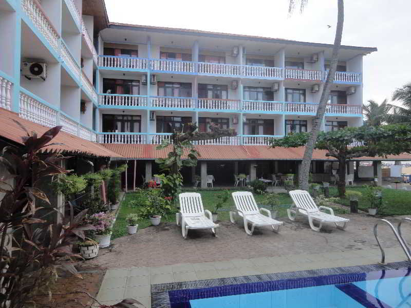 TOPAZ BEACH HOTEL