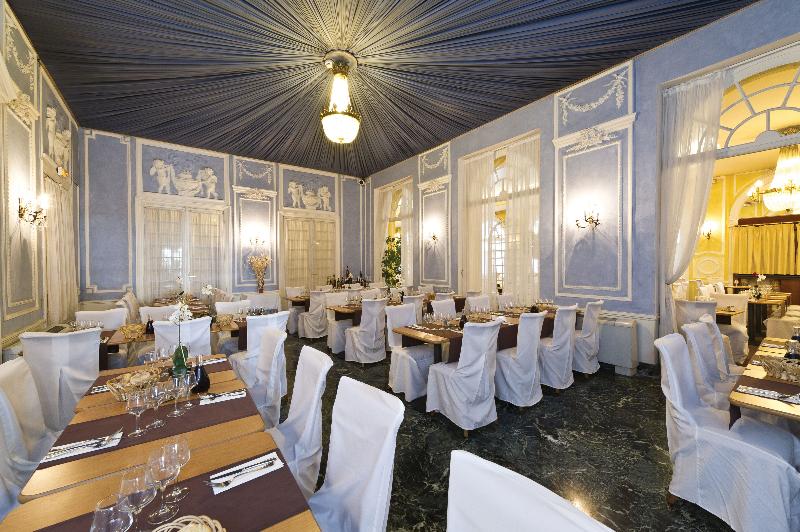 Le Royal