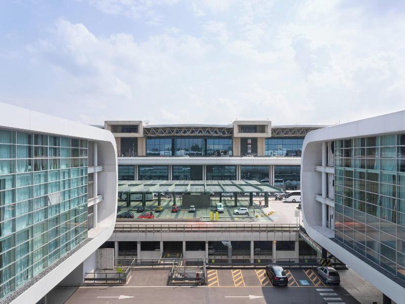 Sheraton Milan Malpensa Airport Hotel image