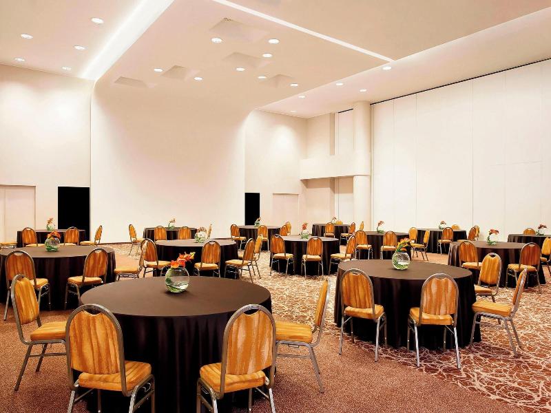 Sheraton Milan Malpensa Airport Hotel image
