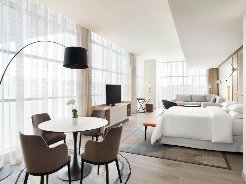 Sheraton Milan Malpensa Airport Hotel image