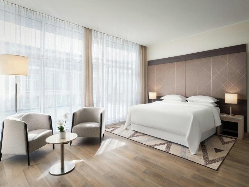 Sheraton Milan Malpensa Airport Hotel image