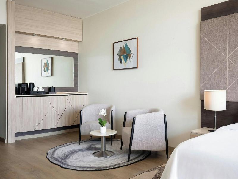 Sheraton Milan Malpensa Airport Hotel image