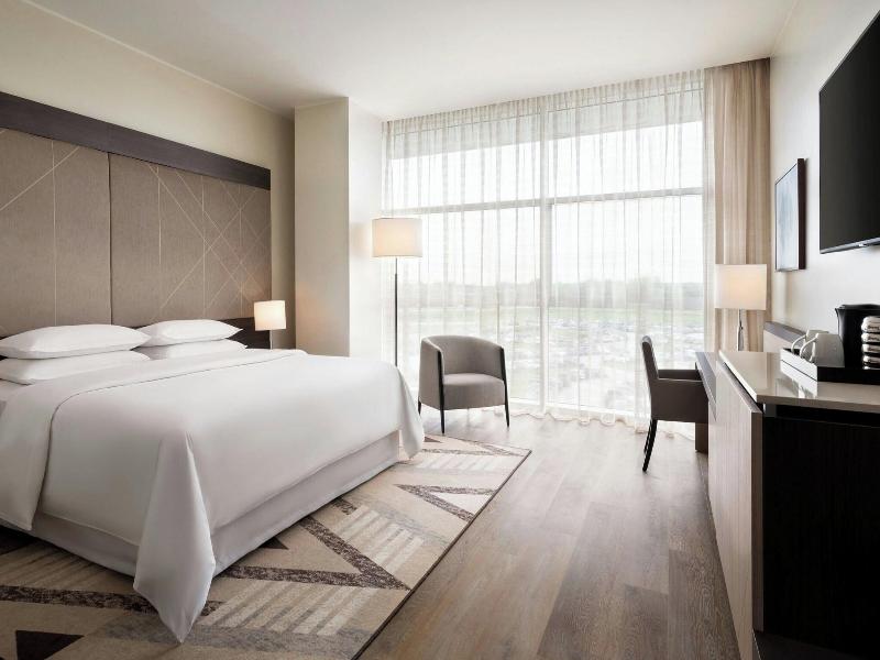 Sheraton Milan Malpensa Airport Hotel image