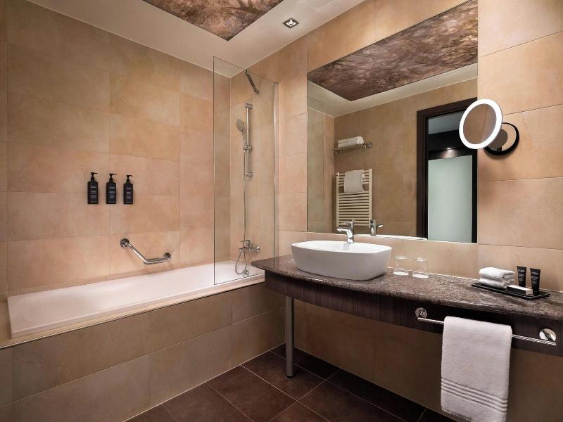 Sheraton Milan Malpensa Airport Hotel image
