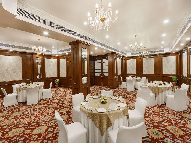 La Place Sarovar Portico Lucknow image