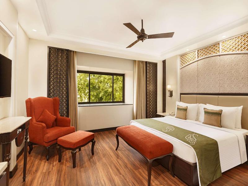 La Place Sarovar Portico Lucknow image