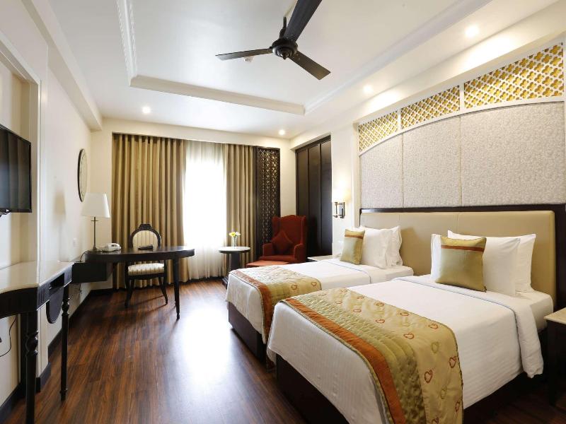 La Place Sarovar Portico Lucknow image