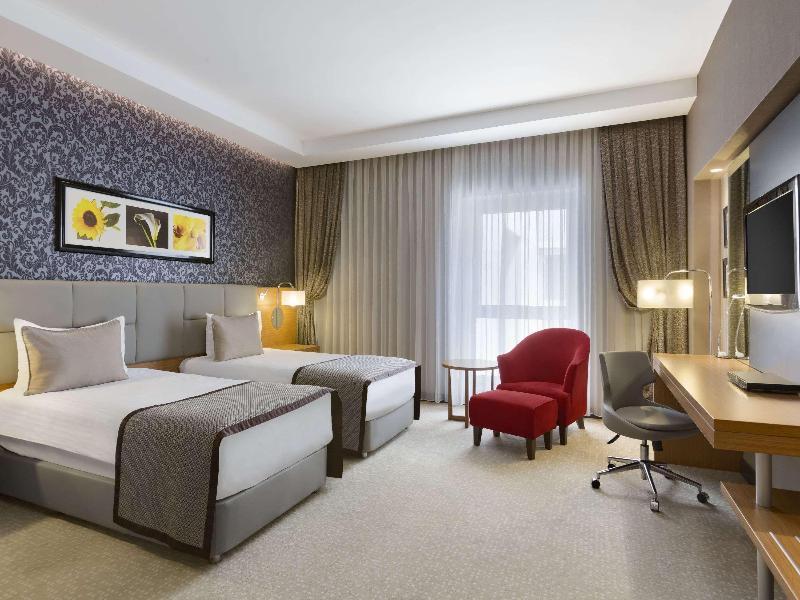 Ramada Plaza By Wyndham Izmit image