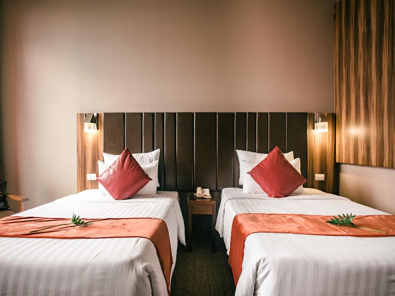 Grand Howard Hotel image