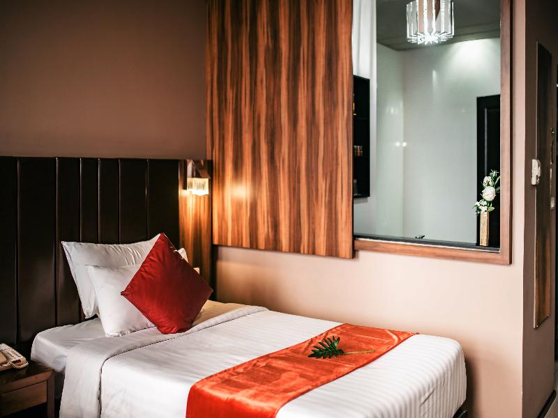 Grand Howard Hotel image