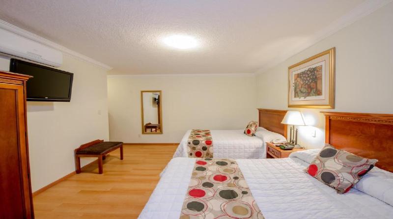 Del Marques Hotel & Suites image