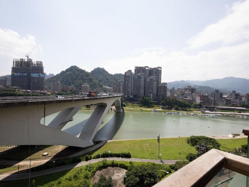 Bitan image