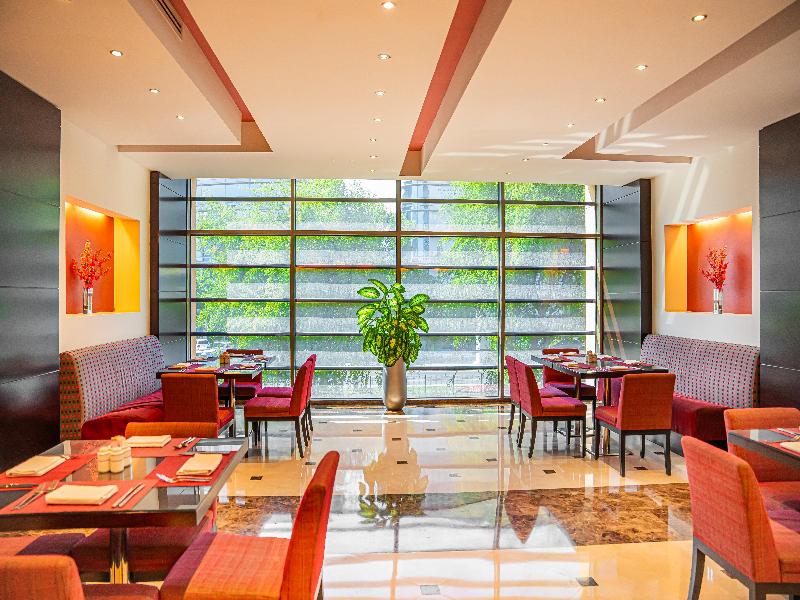 Central Hotel Doha by IHG image