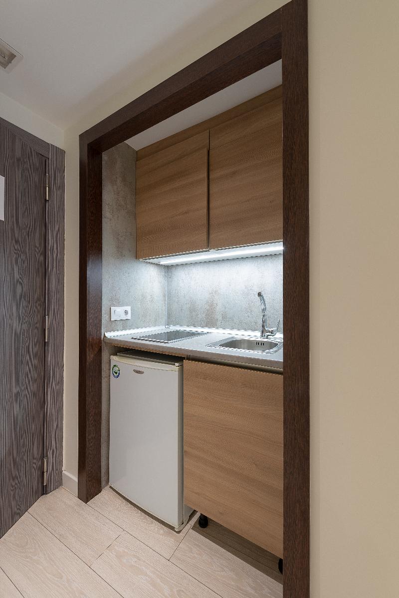 Apartamentos Recoletos image