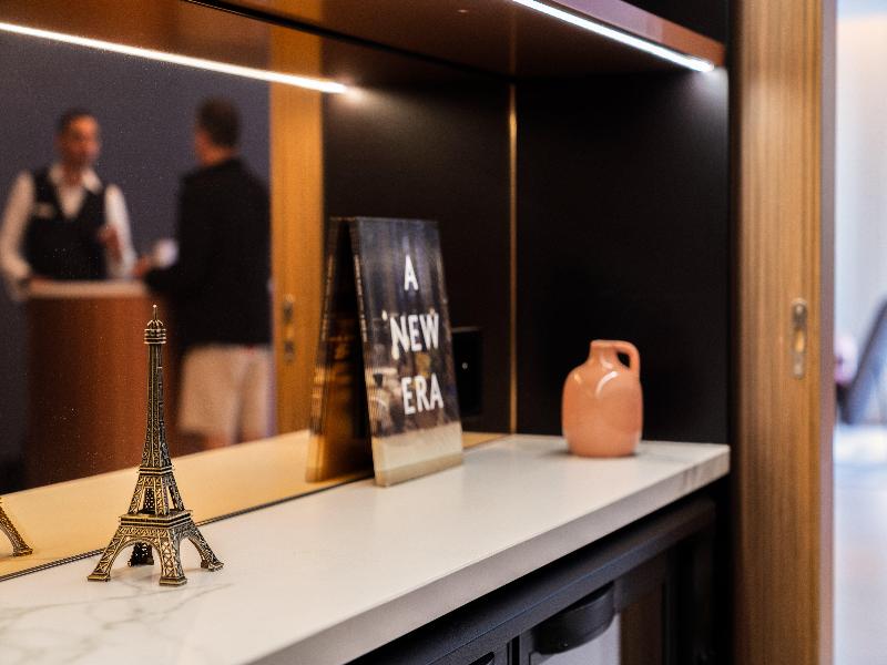 Crowne Plaza Paris Republique image
