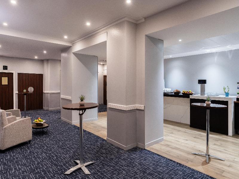 Crowne Plaza Paris Republique image