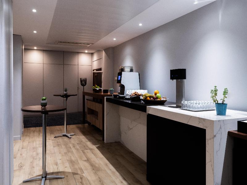 Crowne Plaza Paris Republique image