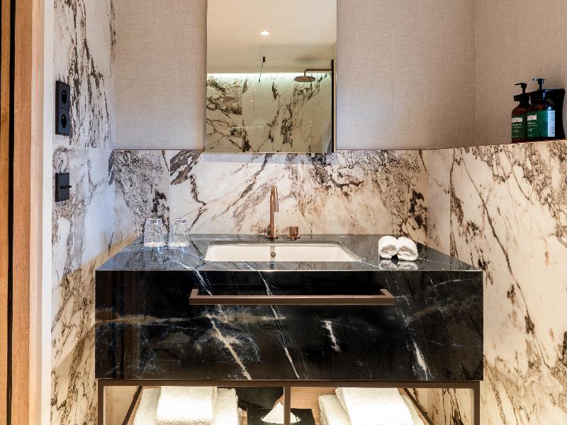 Crowne Plaza Paris Republique image