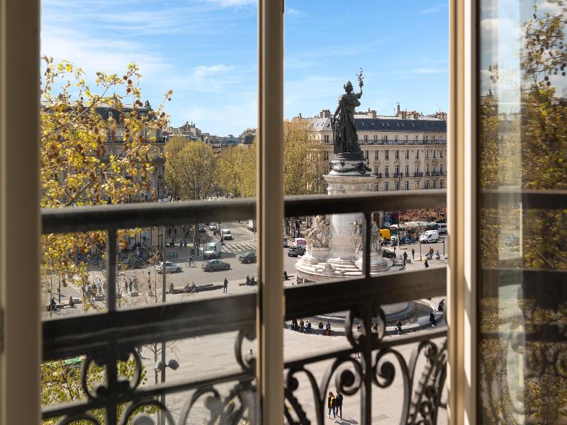 Crowne Plaza Paris Republique image