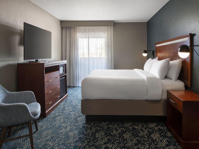 Four Points By Sheraton Tucson Airport image