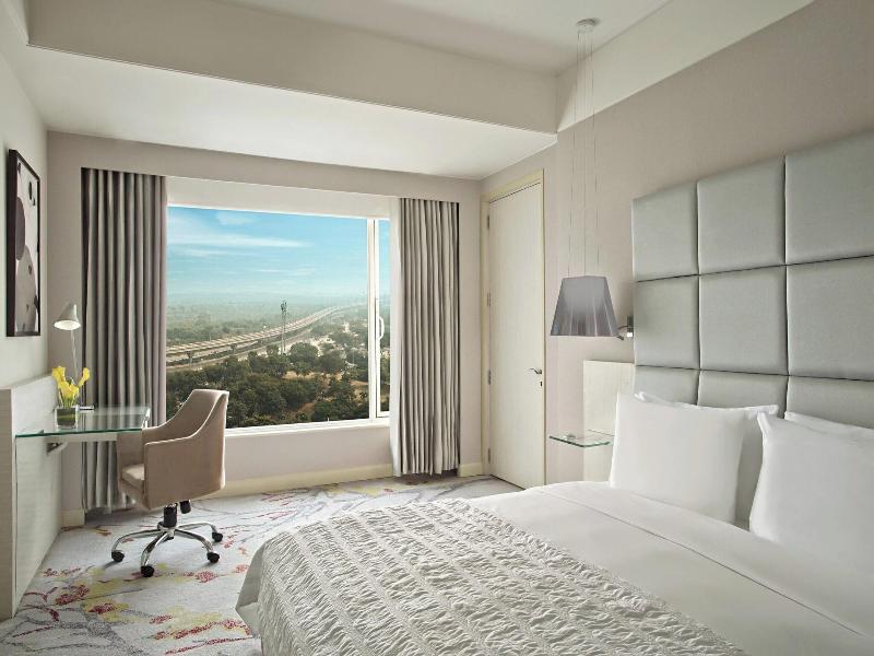Le Meridien Gurgaon image