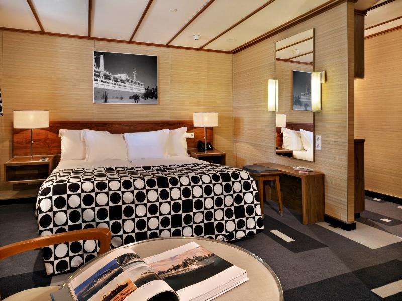 SS Rotterdam image
