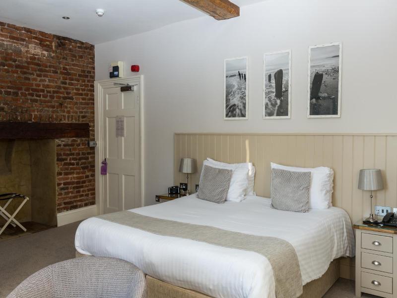 Royal Hotel image