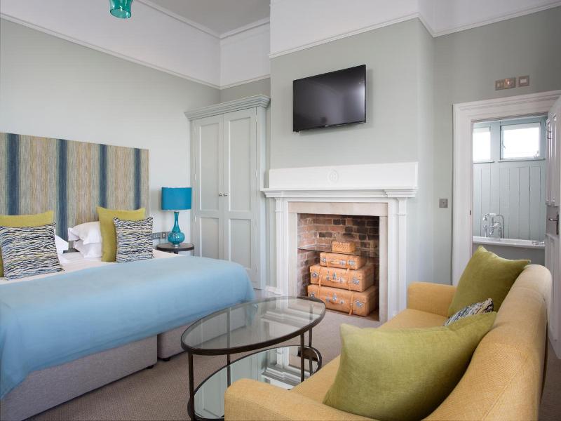 Royal Hotel image