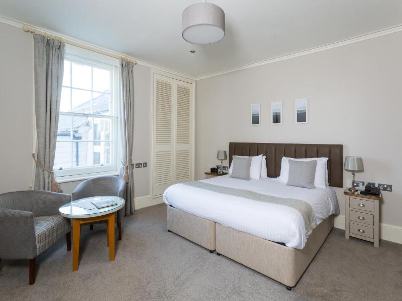 Royal Hotel image