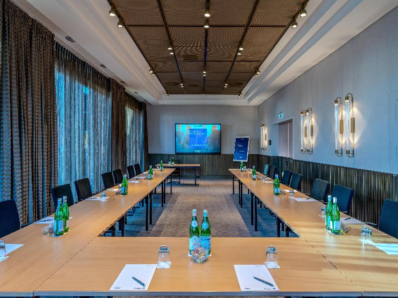 Radisson Blu Senator Hotel image