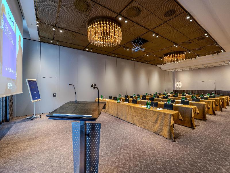 Radisson Blu Senator Hotel image